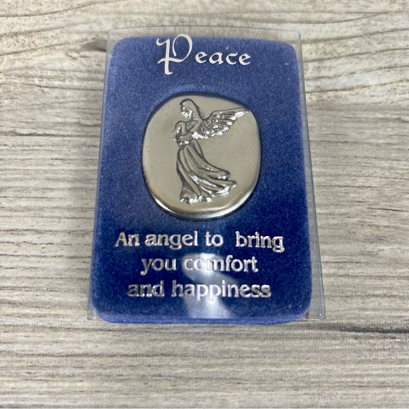 Russ Berrie & Co. Peace, Harmony and Love
Pewter Pocket Guardian Angel. - Picture 2 of 9